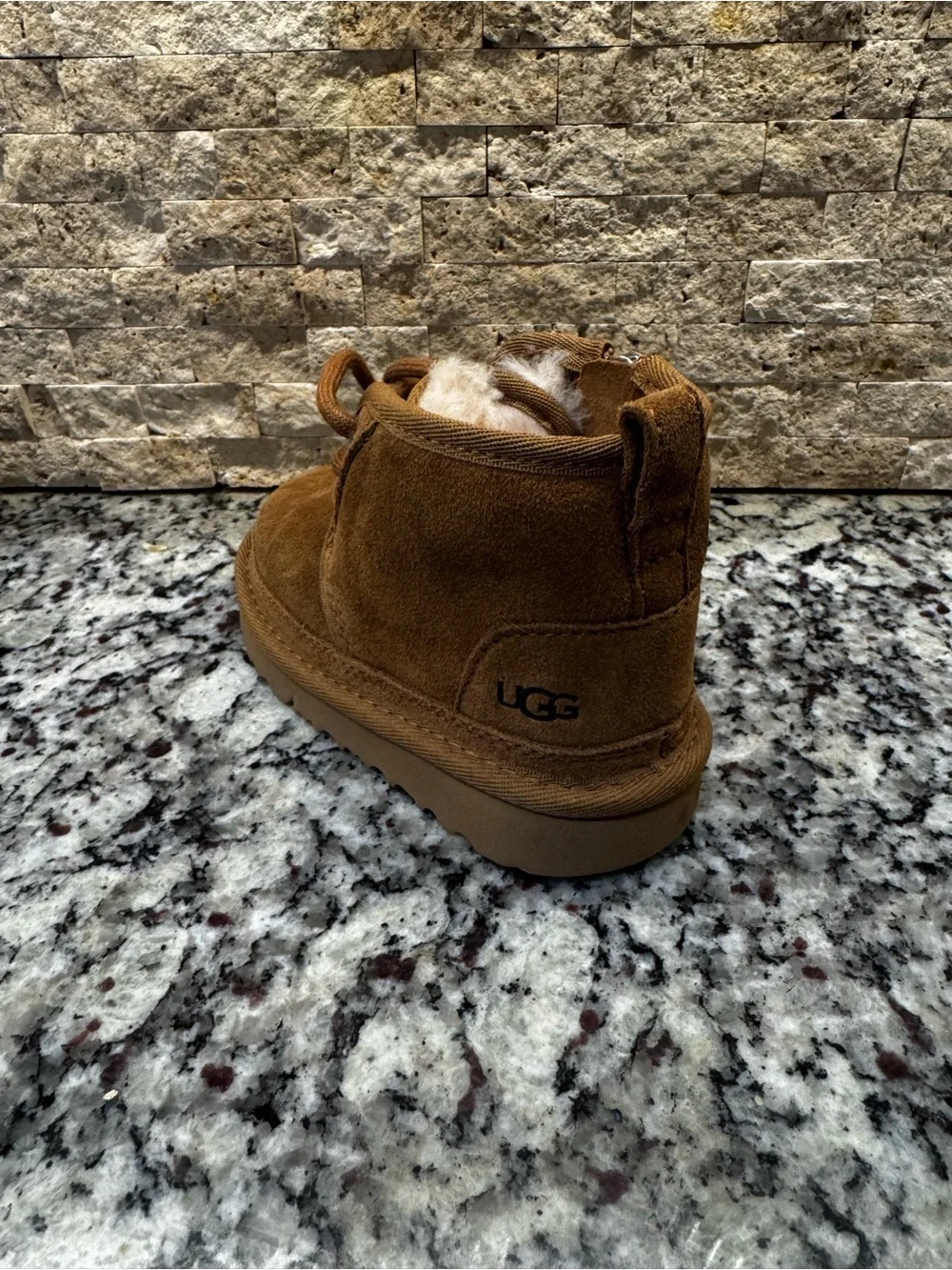 UGG Kids Chestnut Suede Lace-Up Boot with Shearling Trim LEFT FOOT ONLY 8